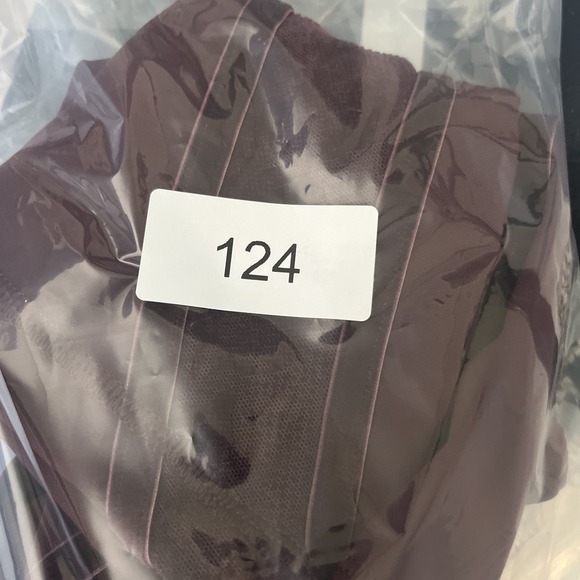 Lululemon Wunder Under Crop Flocked 21" Velvet Floral Lace Sides Size 4 Burgundy - Picture 9 of 9